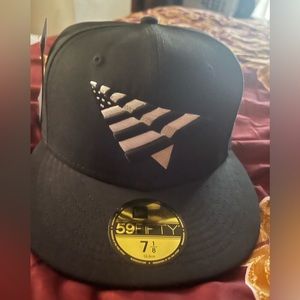 New era paper planes 59fifty BLK 7 1/8 HAT. Never worn